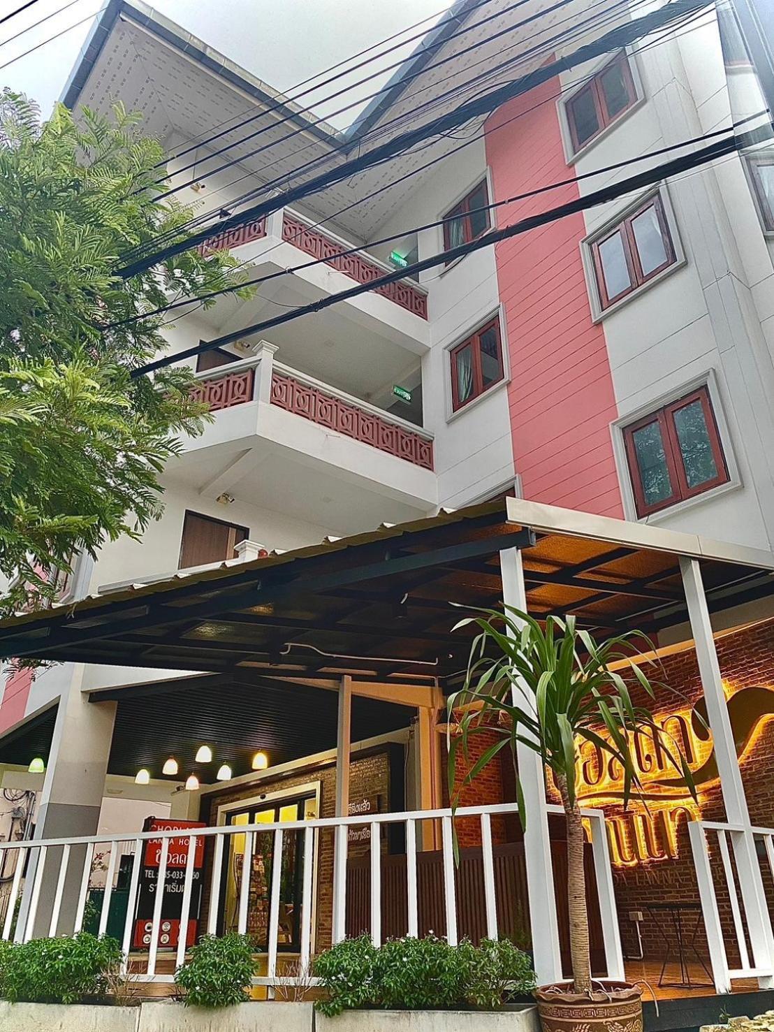 Chorlada Lanna Hotel Чиангмай Екстериор снимка