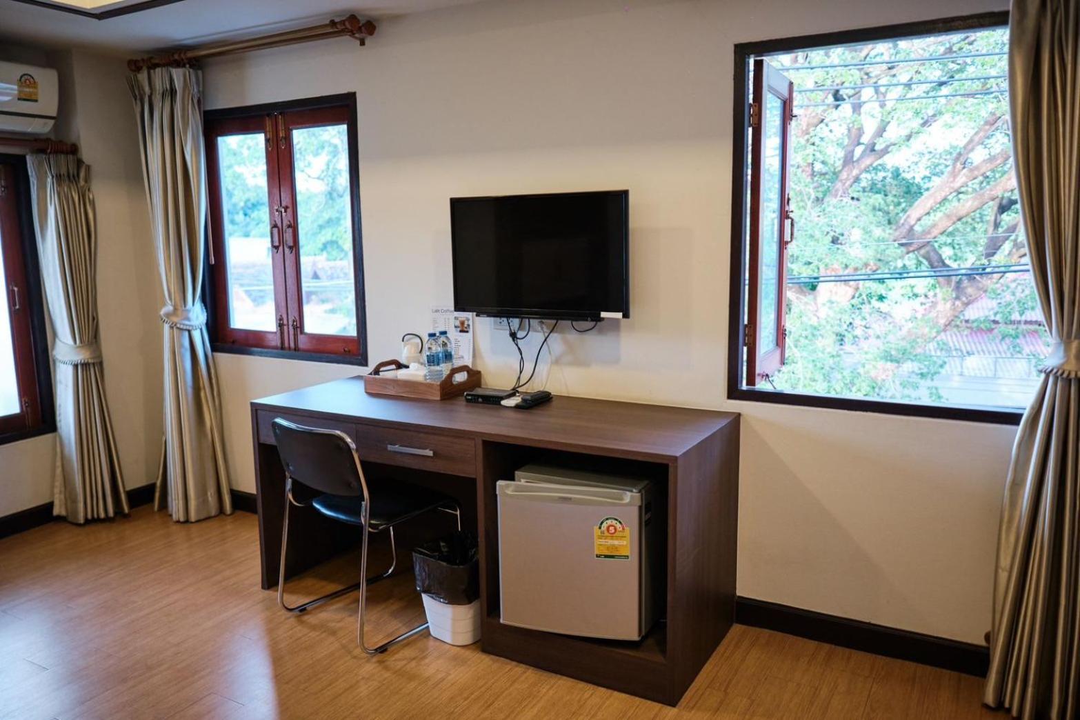 Chorlada Lanna Hotel Чиангмай Екстериор снимка
