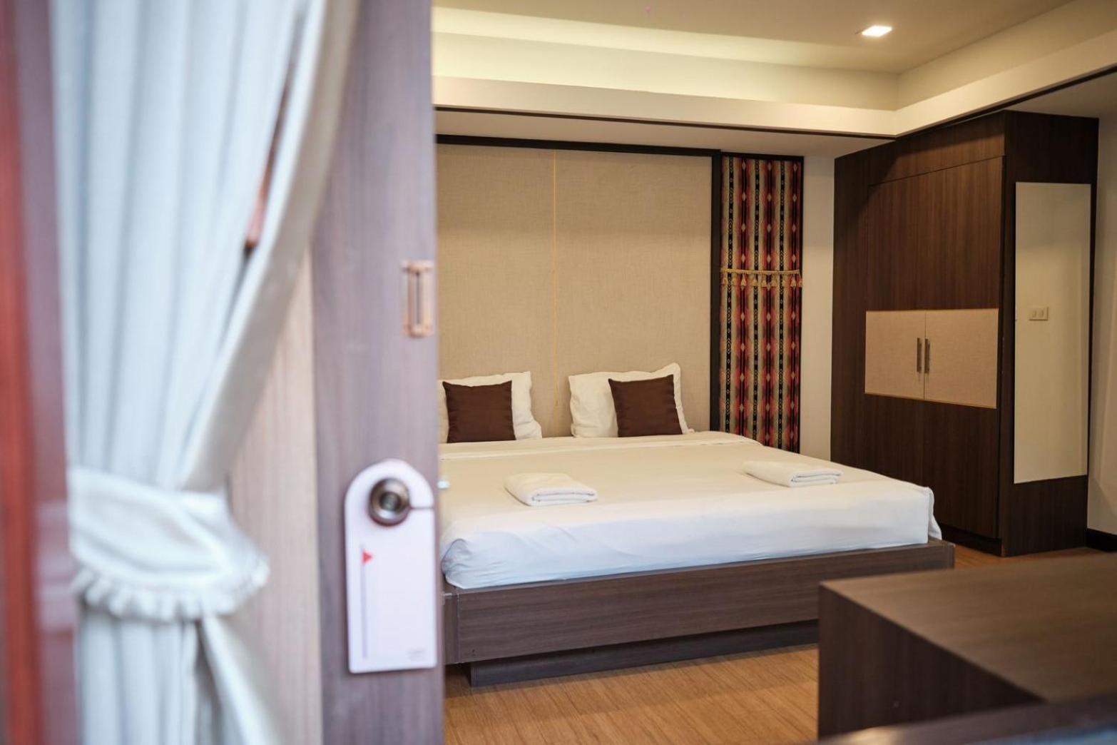 Chorlada Lanna Hotel Чиангмай Екстериор снимка