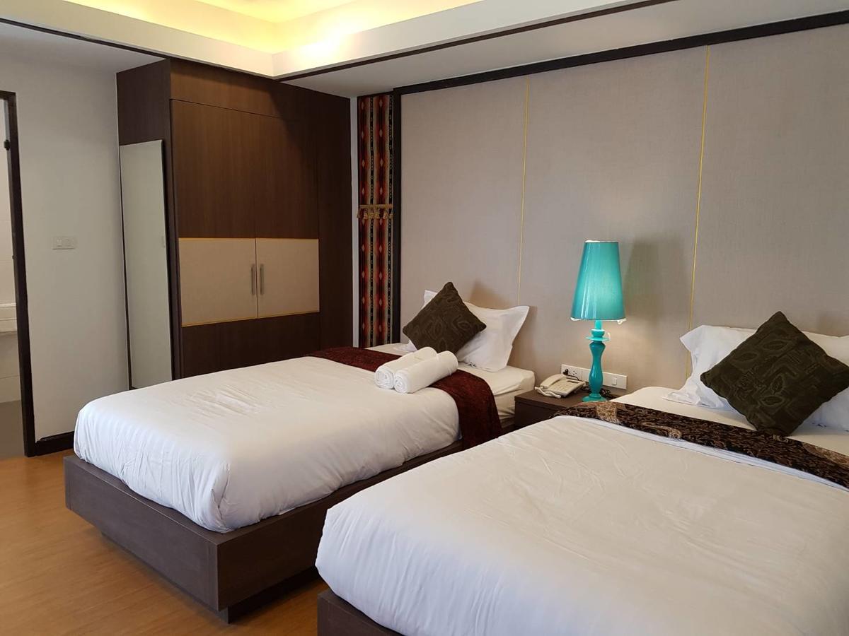 Chorlada Lanna Hotel Чиангмай Екстериор снимка