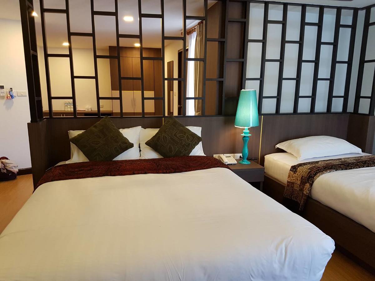 Chorlada Lanna Hotel Чиангмай Екстериор снимка