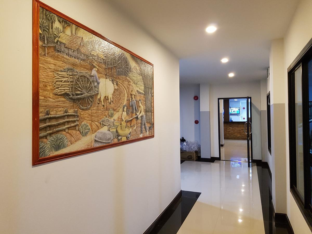 Chorlada Lanna Hotel Чиангмай Екстериор снимка